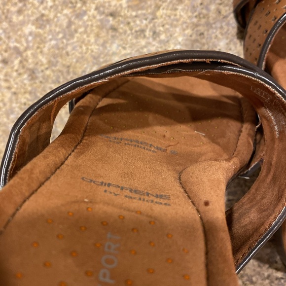 Rockport AdiPrene by Adidas Brown Sandals 7.5 With FLAWS Loose Threads etc. - Picture 9 of 17